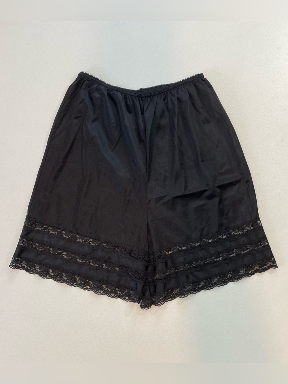 VTG Black Velrose Lace-Trim Slip Shorts Pettipants Bloomers Made in USA Large - Picture 1 of 6